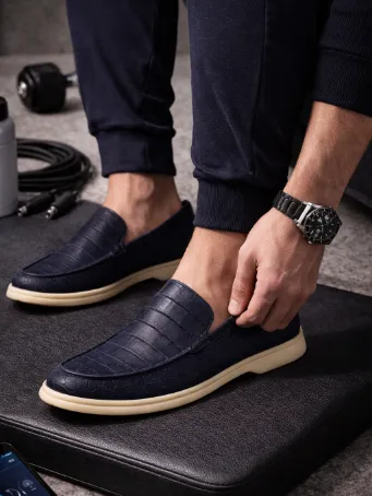 Modern Dokulu Lacivert Erkek Loafer Günlük Slip-On Ayakkabı