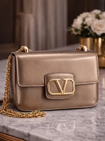 Vizon Deri Kadın Omuz Çantası Gold Zincir Askılı V Tokalı