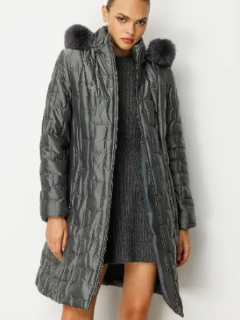 Kürk Detaylı Kapüşonlu Uzun Kadın Şişme Mont Model 5411